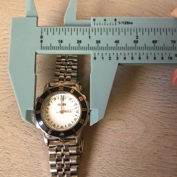 GUESS watch - Picture 4 of 5
